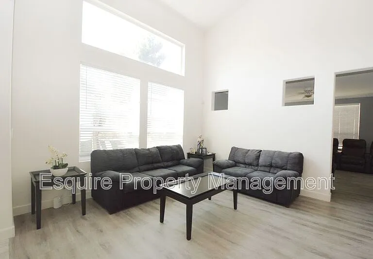 4510 El Corazon Ct — Photo 3