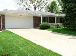 4808 Towne South Rd, Saint Louis, MO 63128