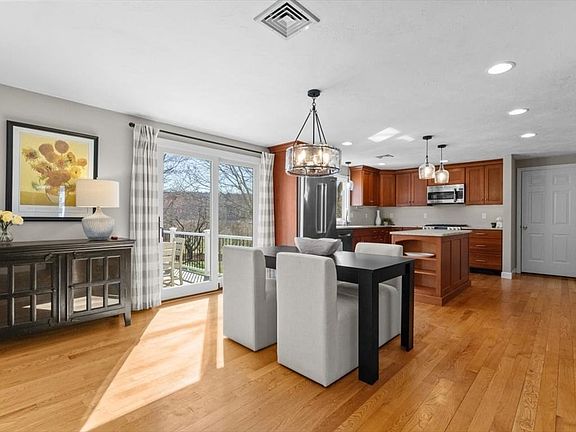 4th image of 30 Alprilla Farm Rd