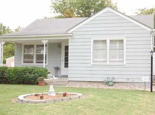 705 SW Vesper Ave, Topeka, KS 66606