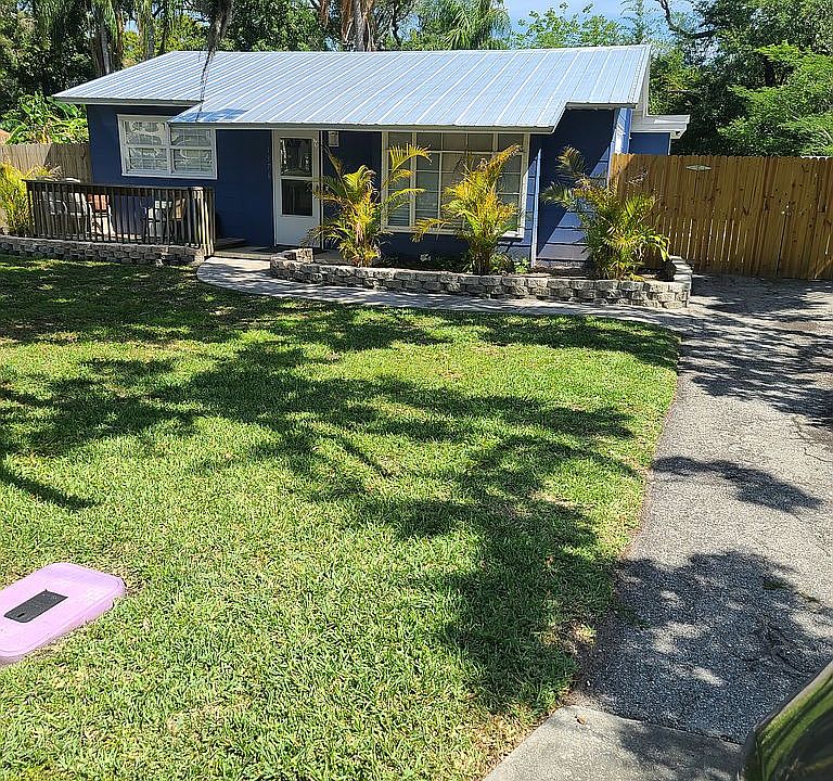 1st image of 1376 Pinebrook Dr