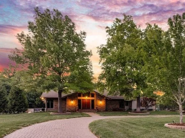 8320 E Central Ave, Wichita, KS 67206