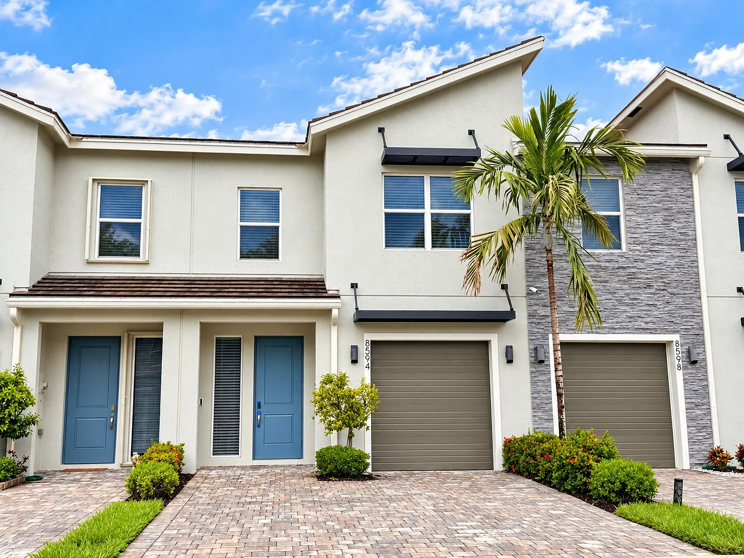 3 bed, 2.5 bath, 1791 sqft, $3,200 — Photo 1