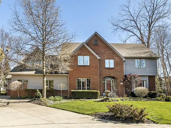 3rd image of 1044 Isle Ct