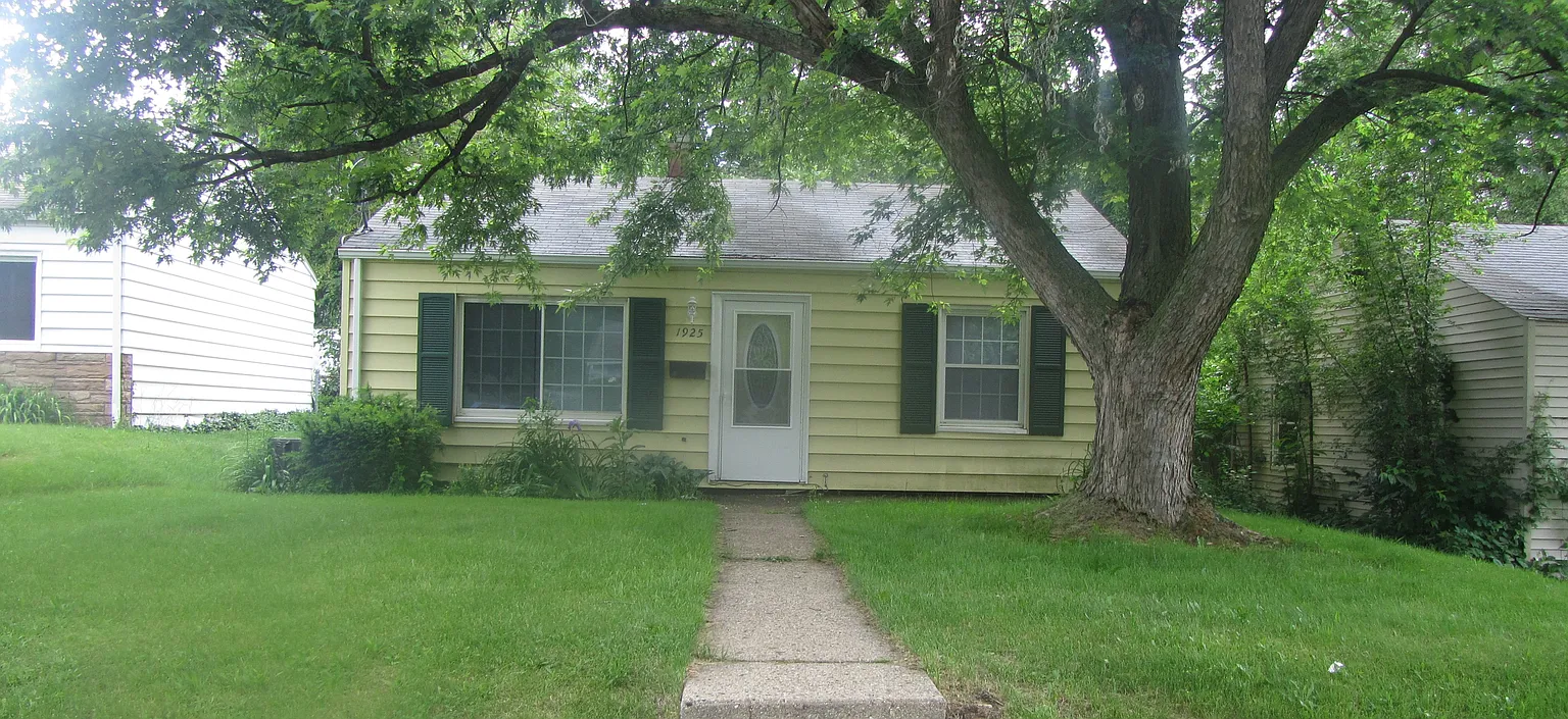1925 Swygart Ave photo 1