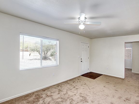 2nd image of 1521 E Sunnyside Dr