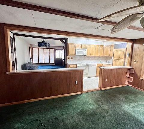 3rd image of 14 Berwick Way