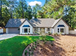 2552 Hollycreek Dr NE, Marietta, GA 30062