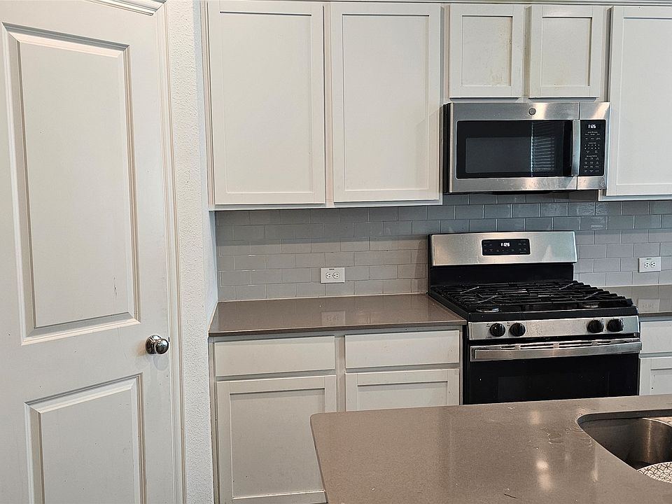 1st image of 5420 Montrose Dr