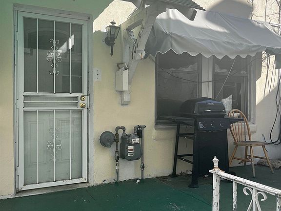 2nd image of 107 N California Ave #B
