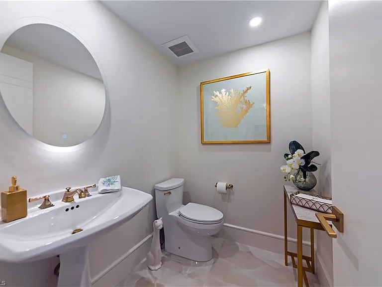 8111 Bay Colony Dr #1902 — Photo 22