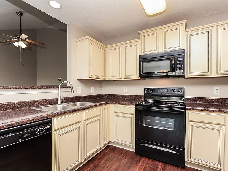 2337 Cason Trl — Photo 8