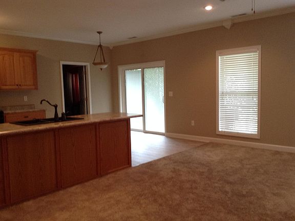 3rd image of 236 Estate Lake Dr