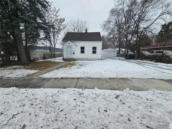 20737 Nummer St, Warren, MI 48089