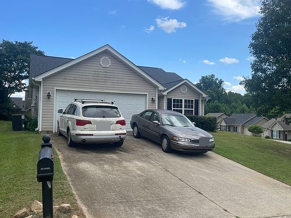 2nd image of 504 Wooden Duck St