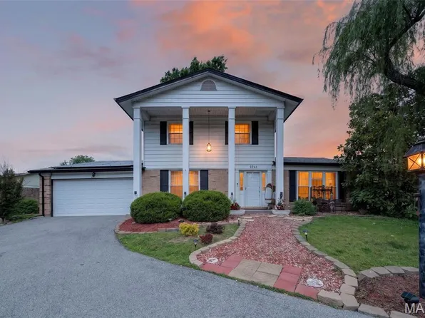 5241 Brass Lantern Pl, Saint Louis, MO 63128