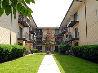 4233 N Keeler Ave APT 1B, Chicago, IL 60641