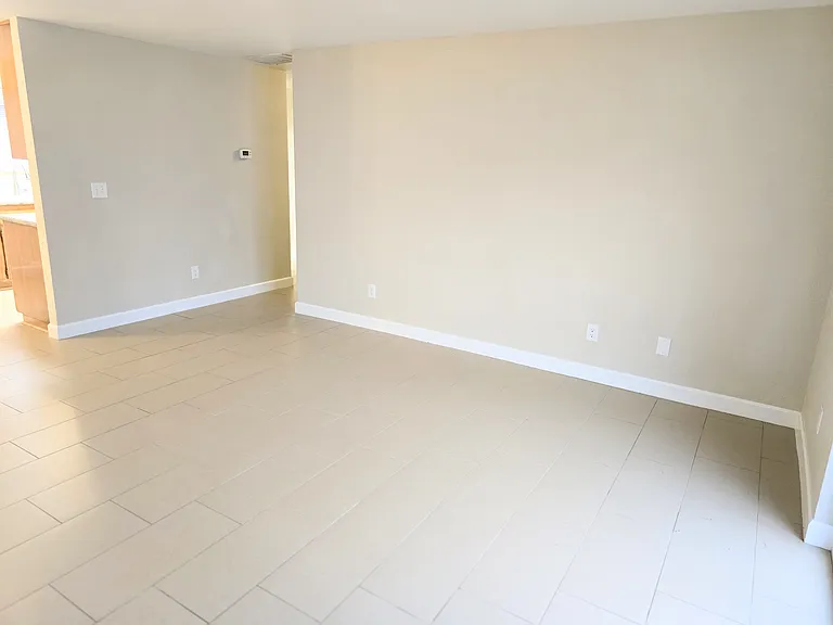 322 Lorraine Ave #A — Photo 7