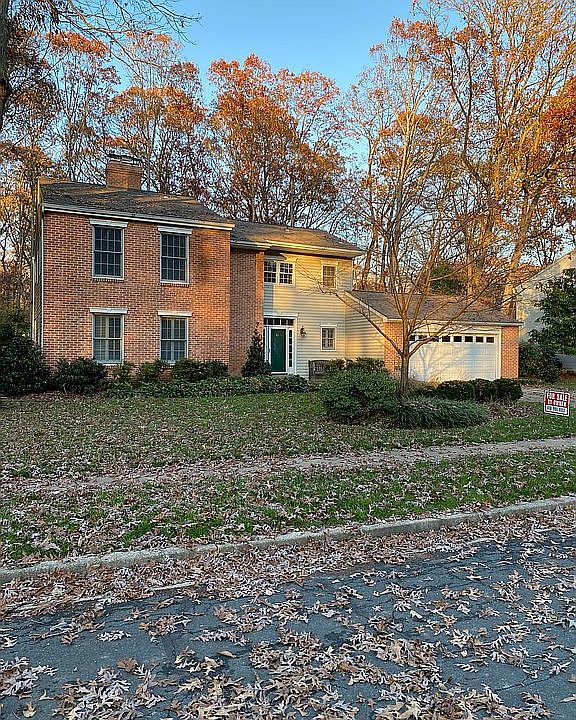 1st image of 1021 Rustling Oaks Dr