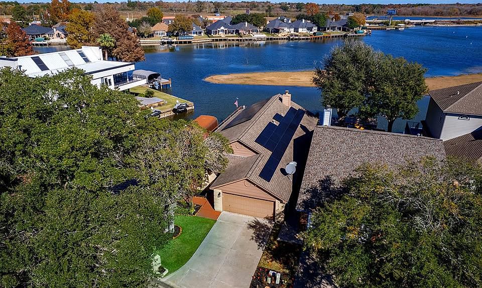 1st image of 12866 Pelican Island Dr