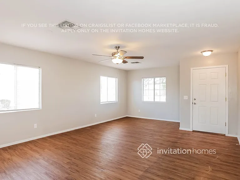 12417 N 127th Dr — Photo 2