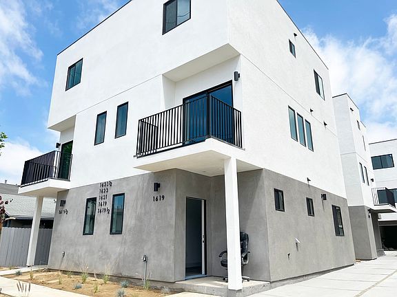 5th image of 1623 W 208th St #1619