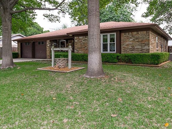 2nd image of 7016 Post Oak Dr