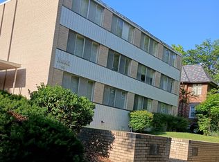 7508 York Dr #AA, Saint Louis, MO 63105