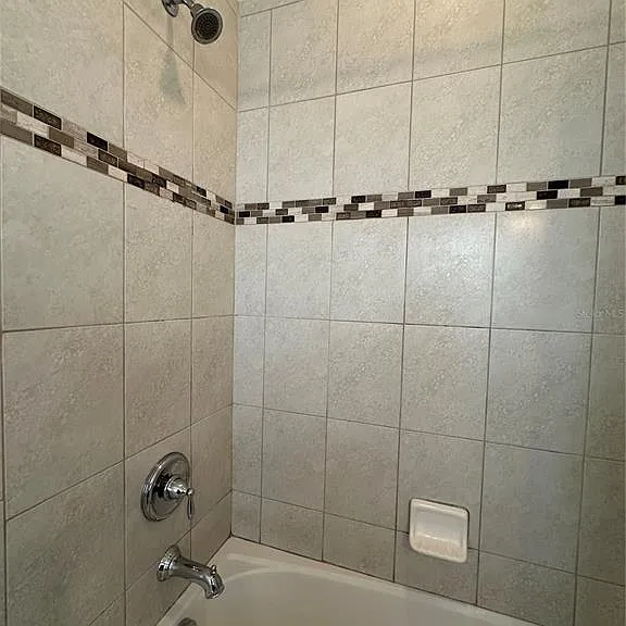 527 Piazza Point — Photo 48