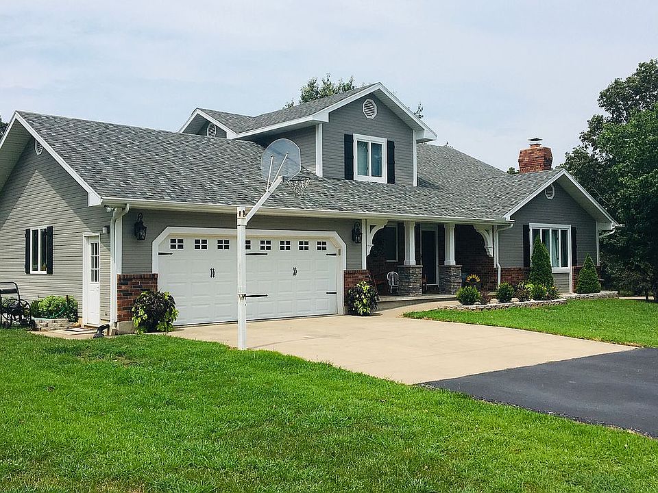 2nd image of 2360 S 171 Rd