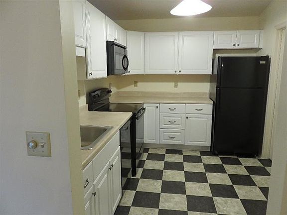 5th image of 8811 Carrousel Park Cir Unit 56