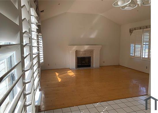 3rd image of 4355 Eileen Ln
