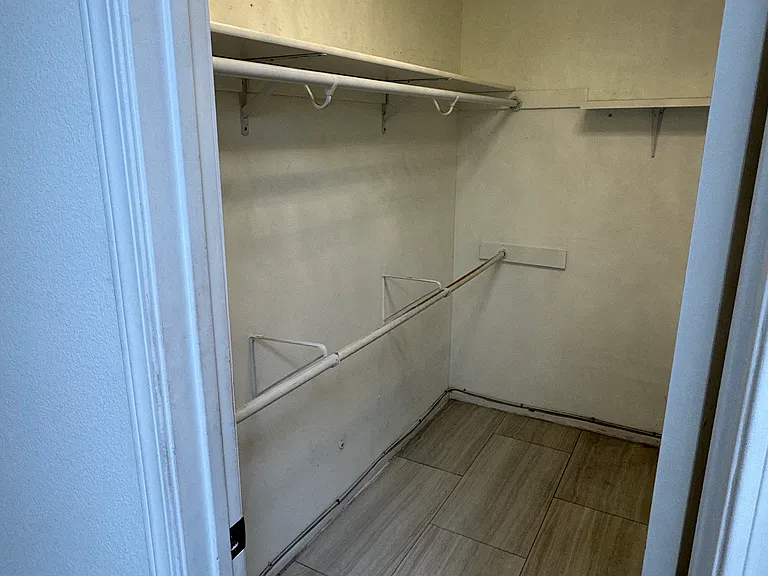 16951 Millpond Ln #52 — Photo 11