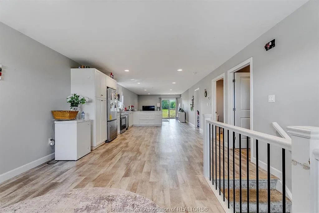 3 bed, $2,400 — Photo 3