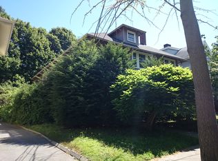 127 Coolidge St #2, Brookline, MA 02446