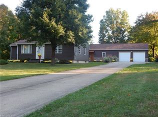 3298 Oser Rd, Barberton, OH 44203