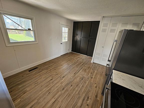 5th image of 539 Tarimore Dr
