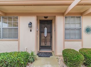 8210 Seven Oaks Ct APT 4, Port Richey, FL 34668