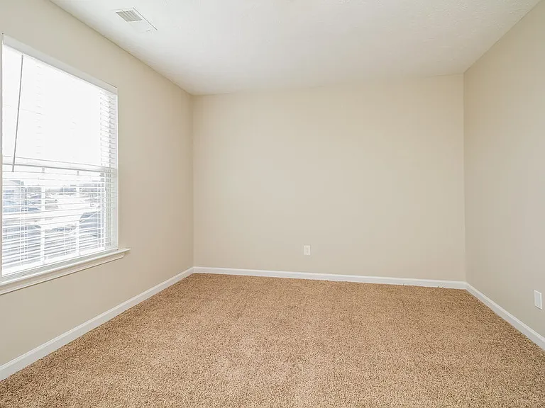 1057 Tammy Sue Ln — Photo 13