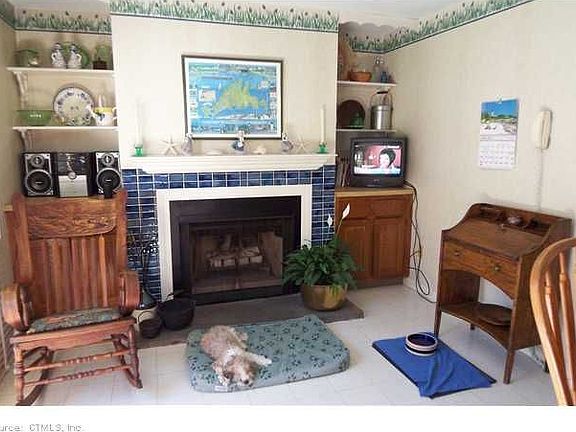 4th image of 32 Winesap Cir
