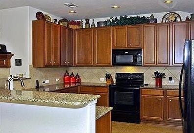 3rd image of 6512 Hickory Hill Dr