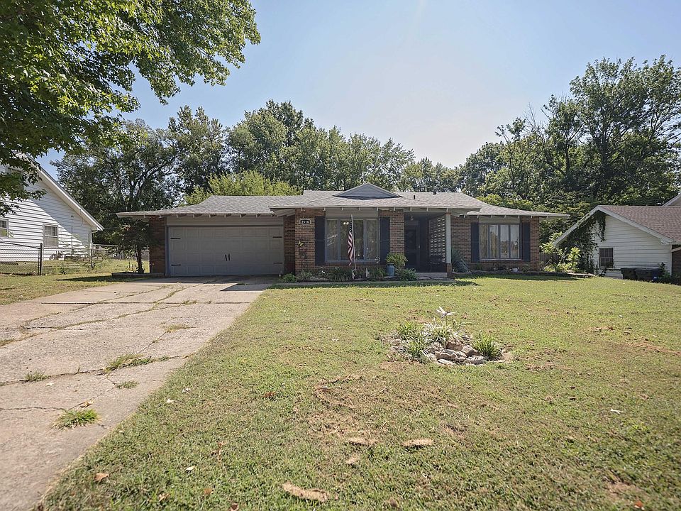 1st image of 2516 S Weaver Avenue