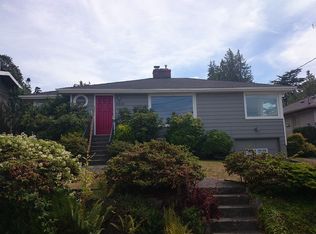 5515 SW Winthrop St, Seattle, WA 98116