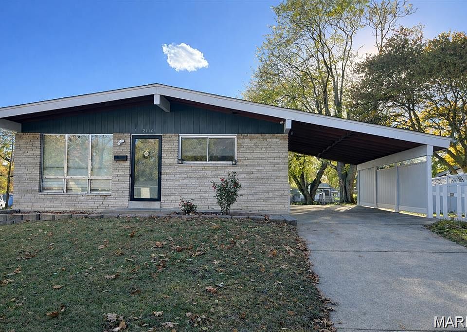 1st image of 2410 Mockingbird Ln
