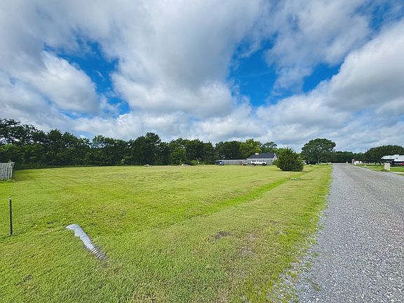 2nd image of 271 County Road 4443