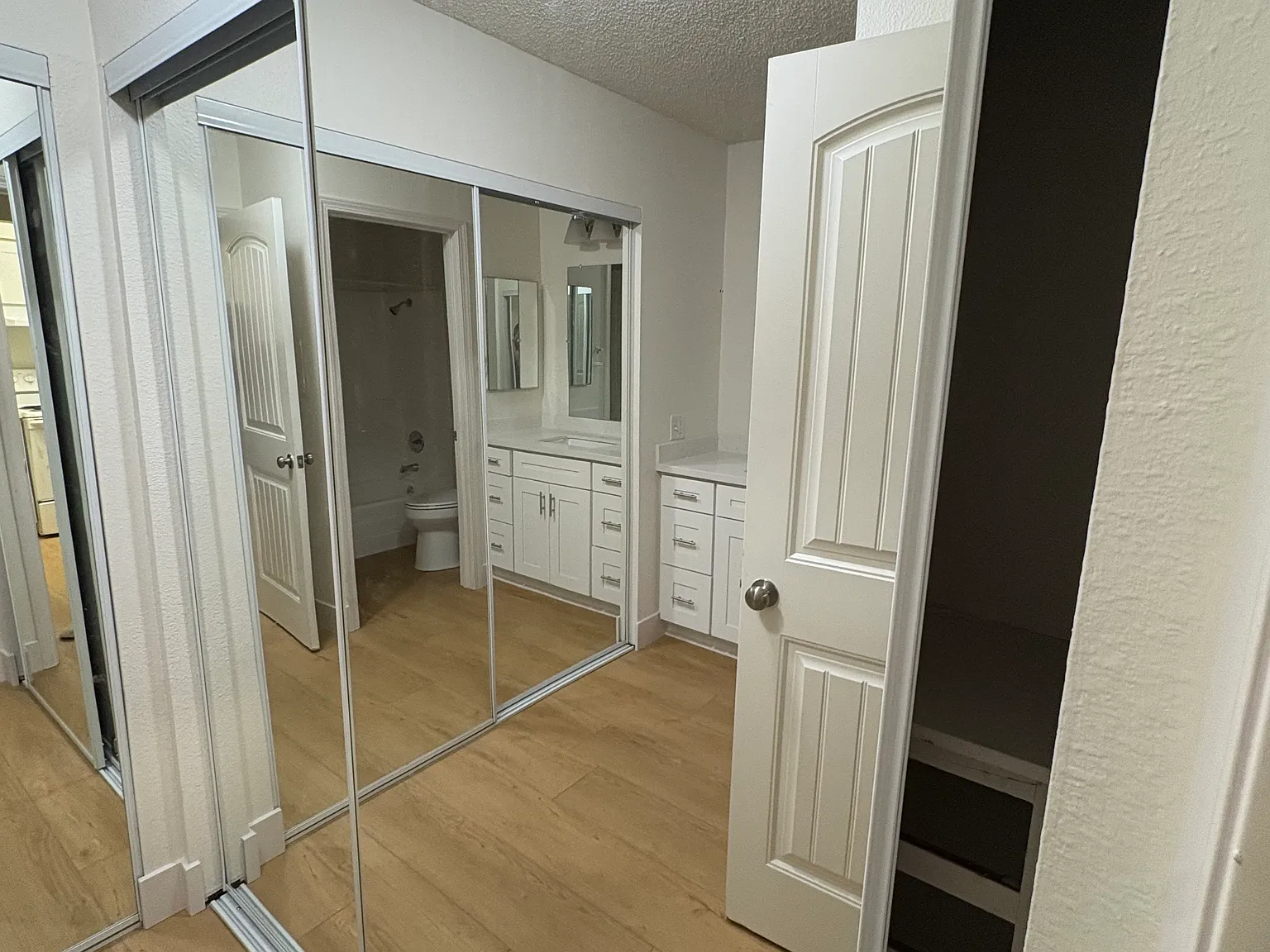 Studio, 506 sqft, $1,850 — Photo 2