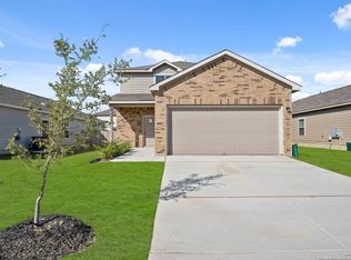 2428 Dino Dr, Seguin, TX 78155