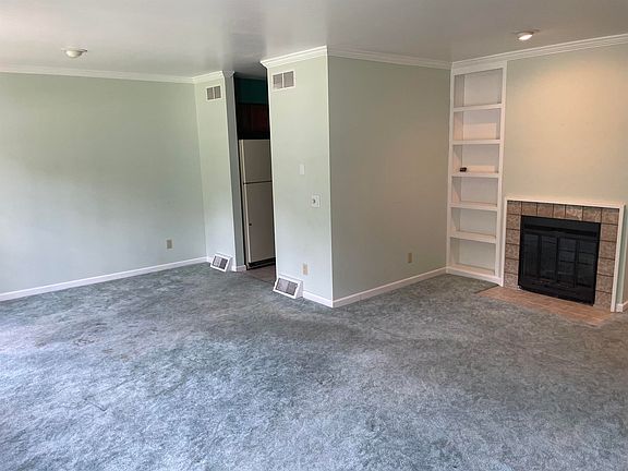 5th image of 6912 Old Sauk Ct #120