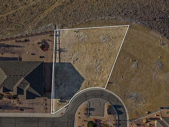 3rd image of 2655 Lookout Ct