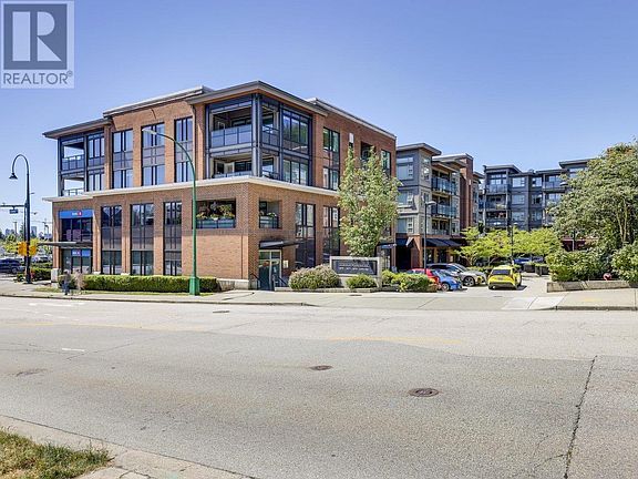 2nd image of 1673 Lloyd Ave #402